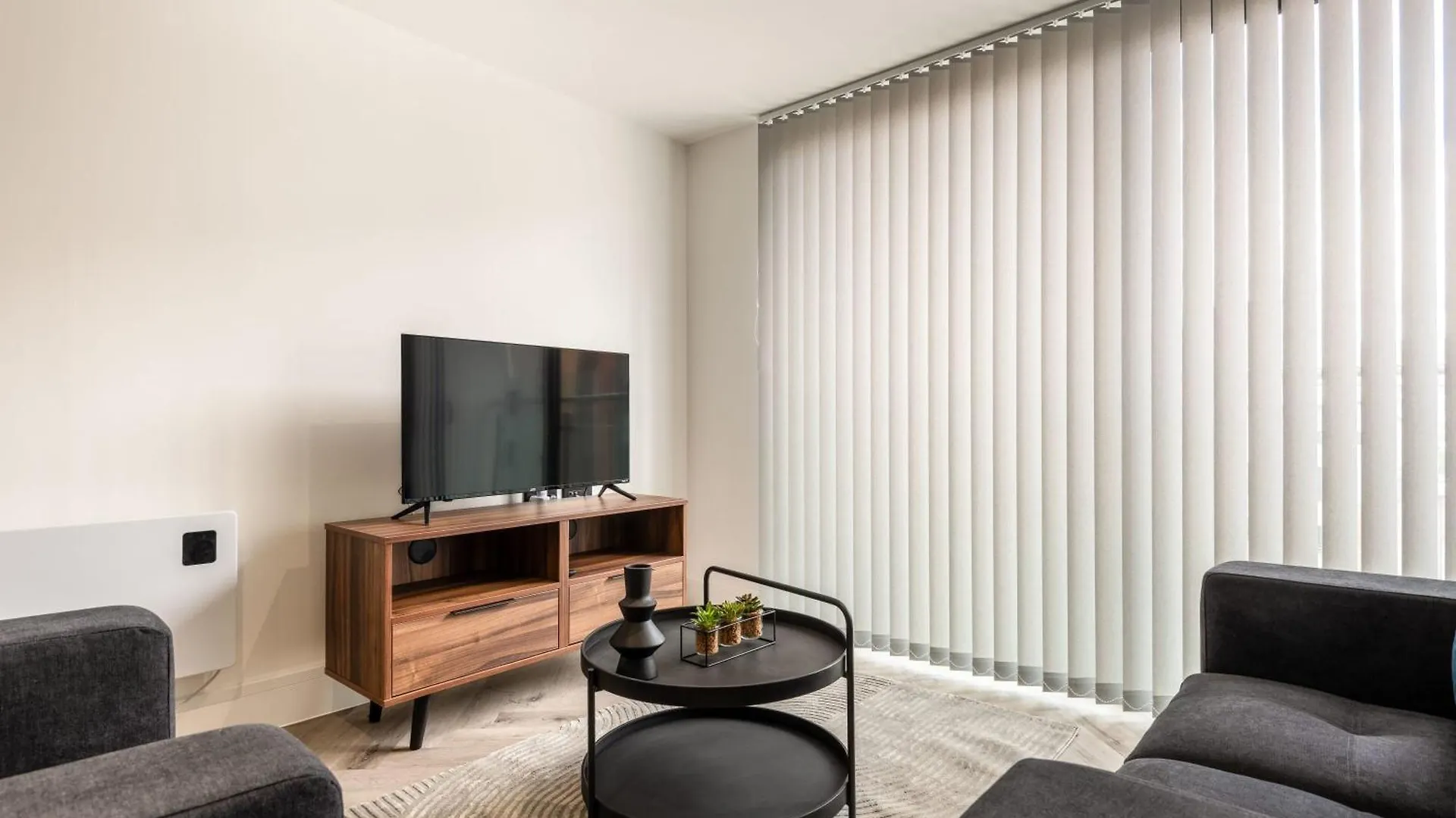 Lovely 1 Bedroom Apartment In Central Sheffield 0*,